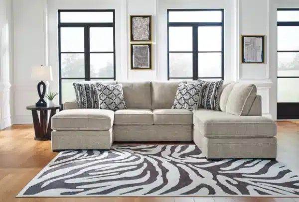 Calnita Sectional W/Chaise